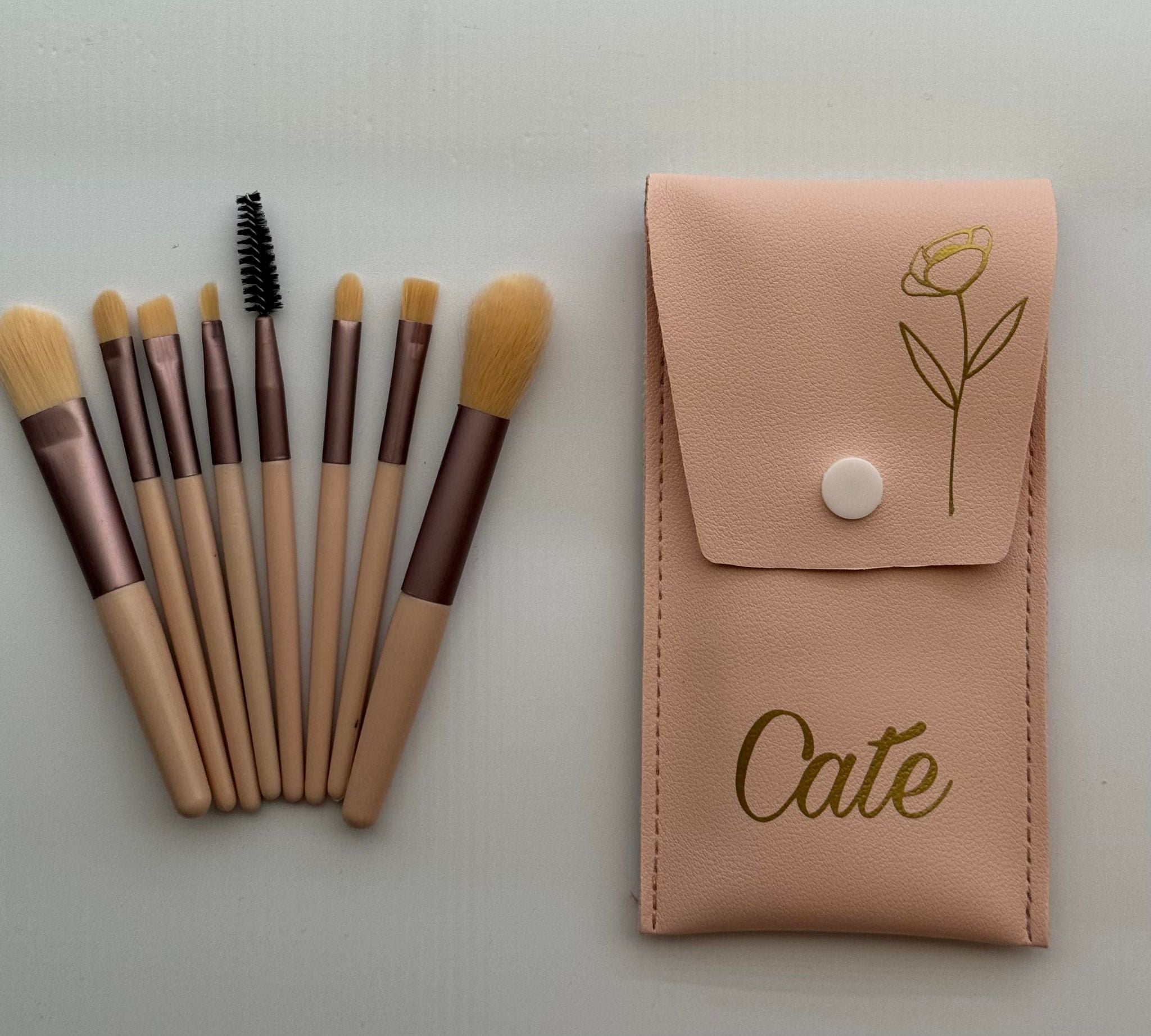 8 piece Make Up Brushes with PU Case